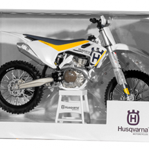 MINIATUUR HUSQVARNA  FC 450/19 1:12