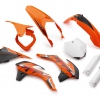 Plastic parts set