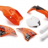 Plastic parts set
